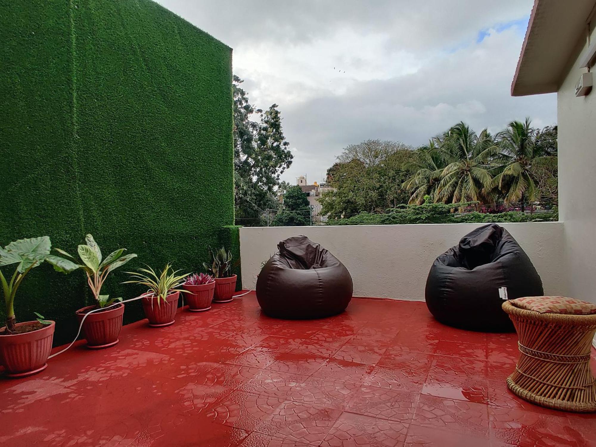 The Rustic Manor - Homestay Bangalore Exterior photo